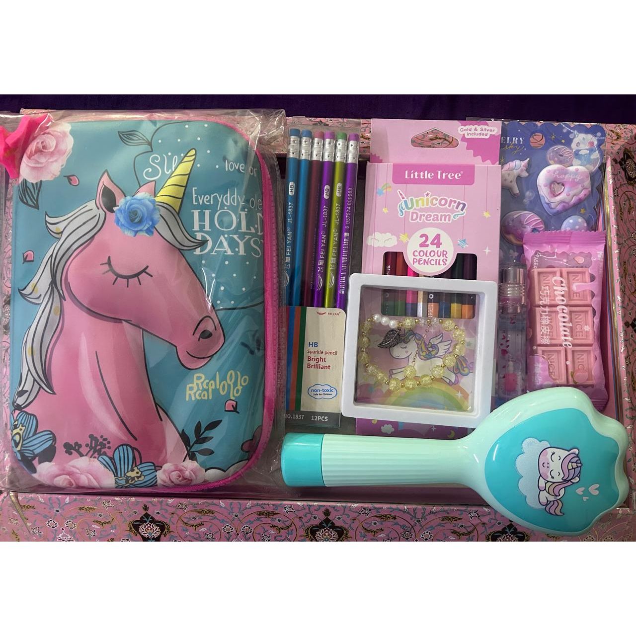 UNICORN HAMPER
