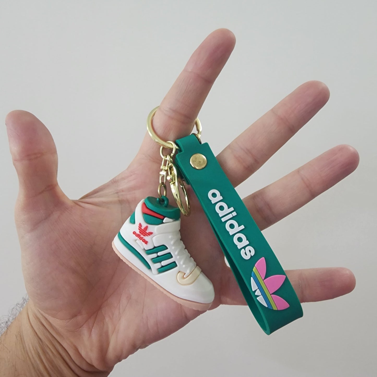 ADIDAS ORIGINALS { 3D } KEY CHAIN