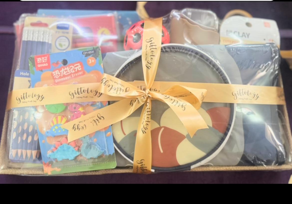 ANIMAL THEME HAMPER