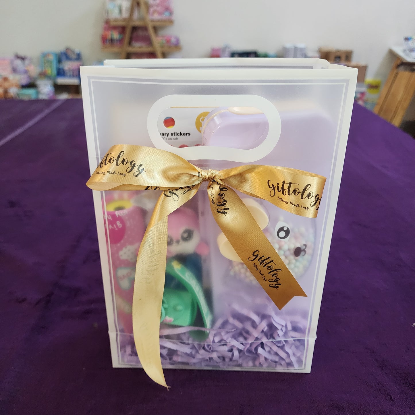 GIRLS RAKHI HAMPER