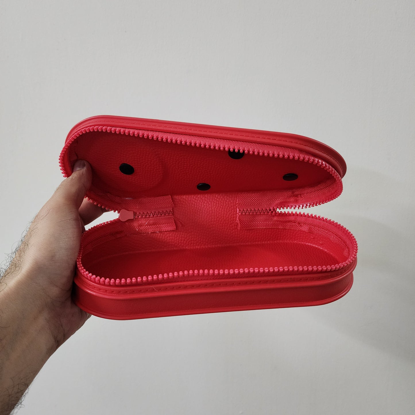 DISNEY ECO SILICON POUCH