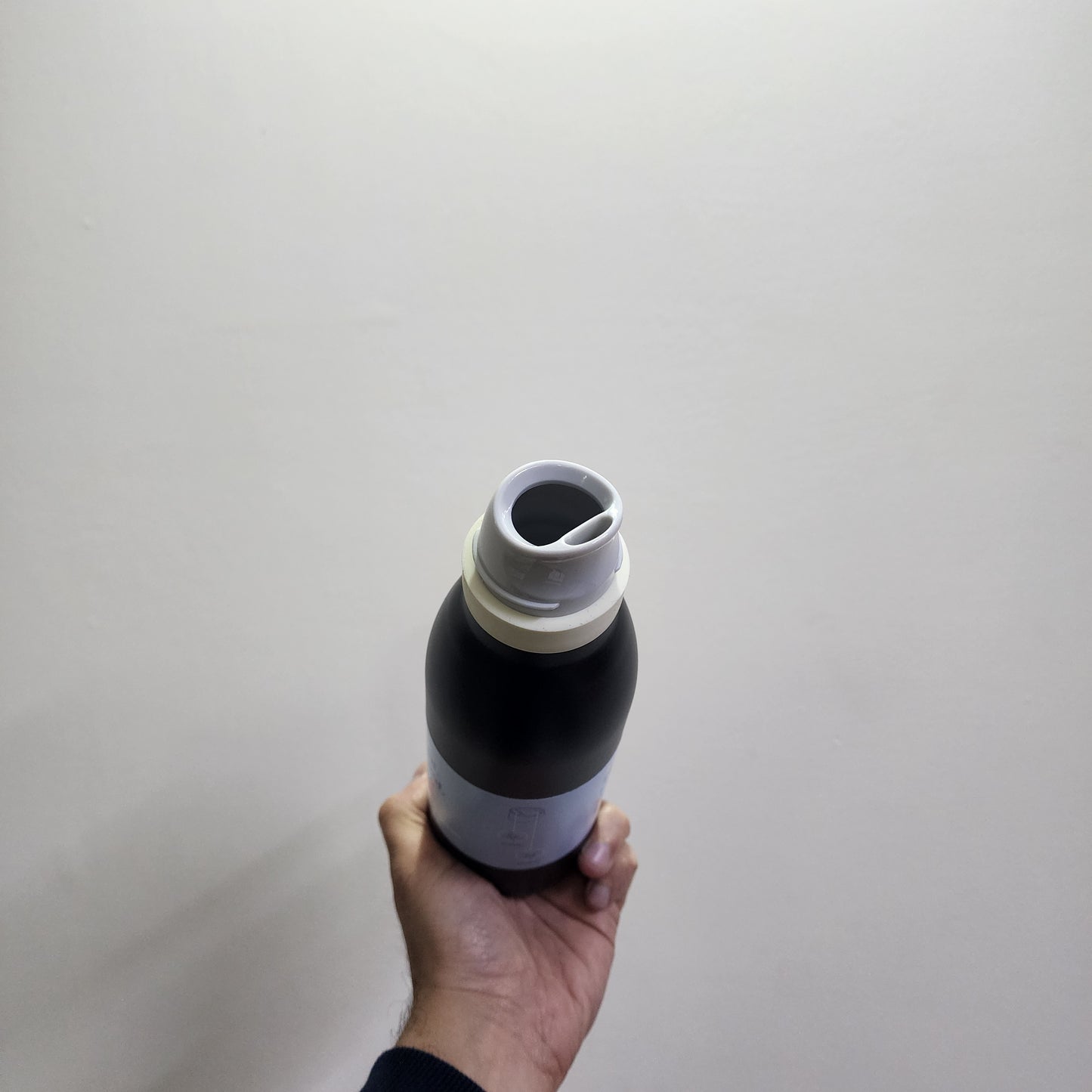 FreeSip Twist Insulated Stainless Steel Water Bottle with Straw for Sports and Travel, BPA-Free [24-oz , 800 ml]