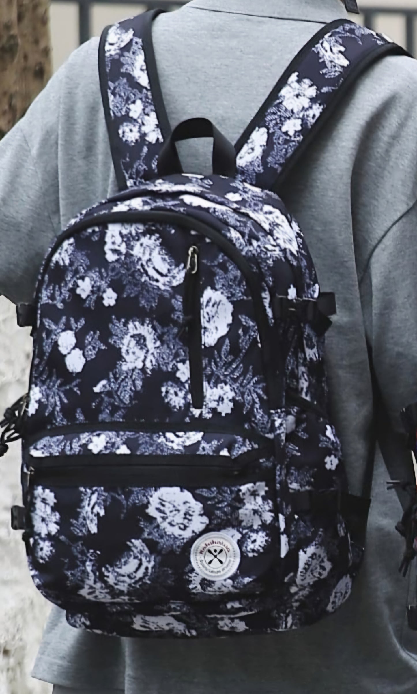 SPORTS LEISURE WOOD FLORAL BAGS [ SIZE - L/30cm , W/18cm , H/45cm ]