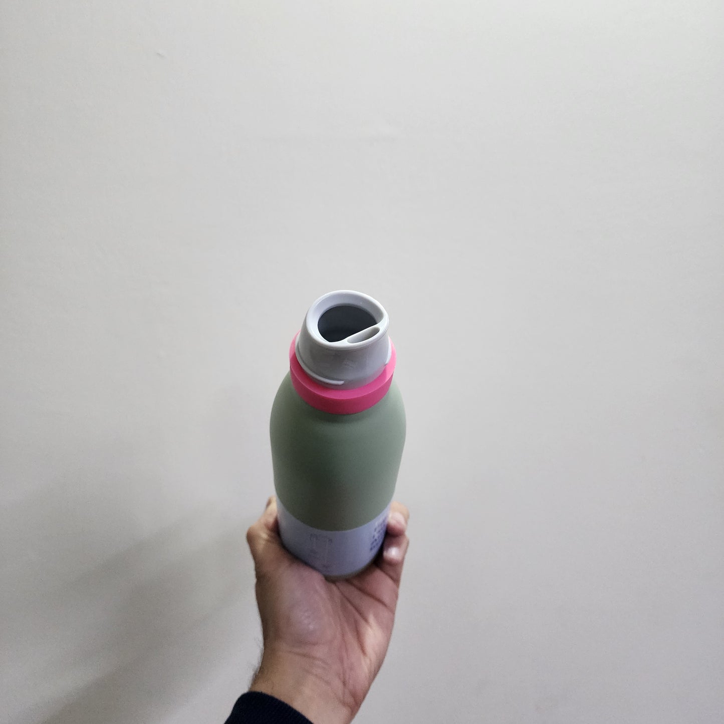 FreeSip Twist Insulated Stainless Steel Water Bottle with Straw for Sports and Travel, BPA-Free [24-oz , 800 ml]